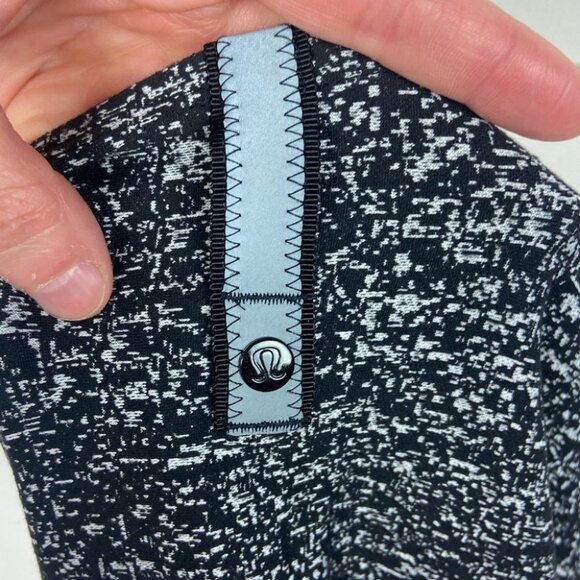 Lululemon Vinyasa Wrap‎ Scarf Jacquard Black Arm Holes Convertible Rulu Fabric - Picture 6 of 13